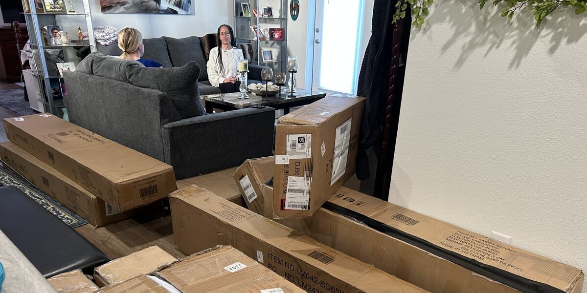 Baton Rouge woman stuck with tons of Amazon packages after accidental order