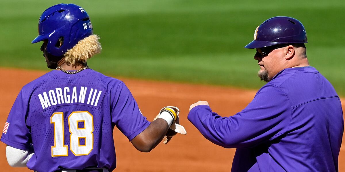 No. 8 LSU handles business before huge weekend in Houston