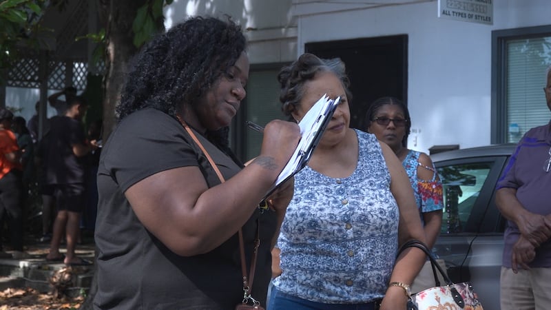 residents line up to sign landry recall petition
