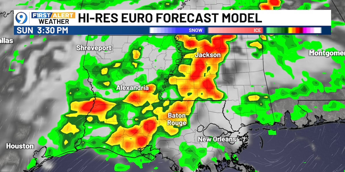 Small rain chances heading into the holiday weekend
