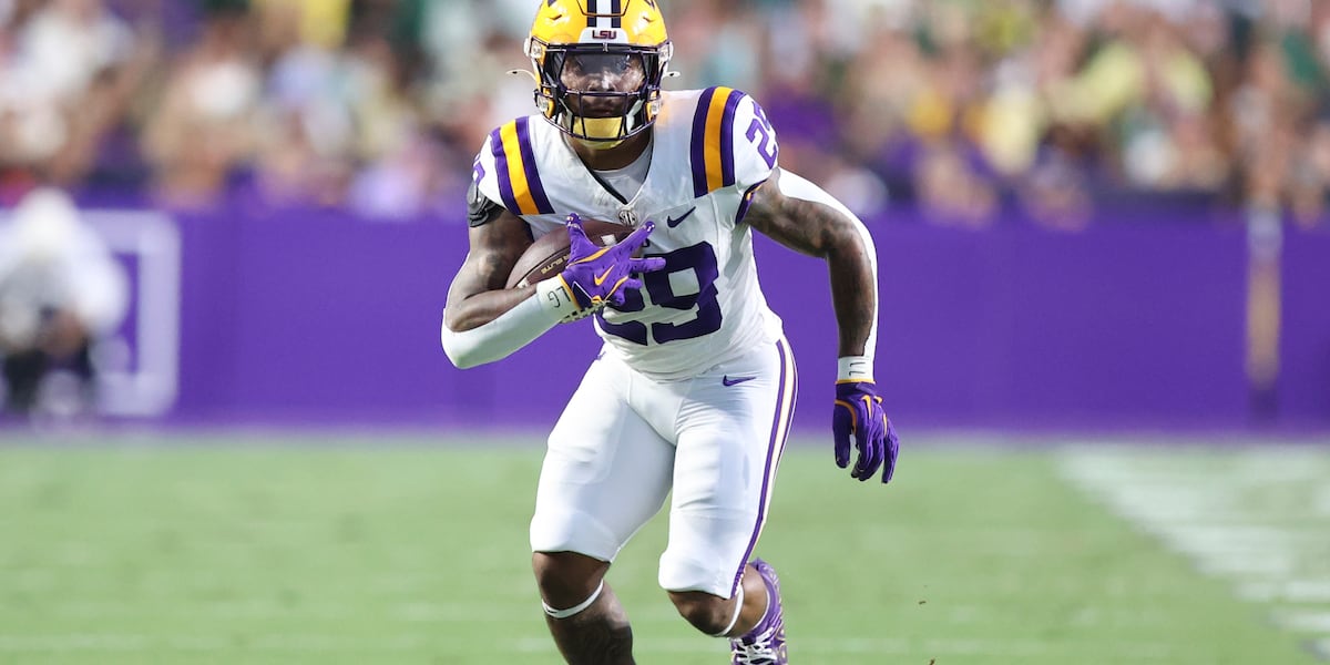 Two LSU running backs set to enter NCAA transfer portal, reports say