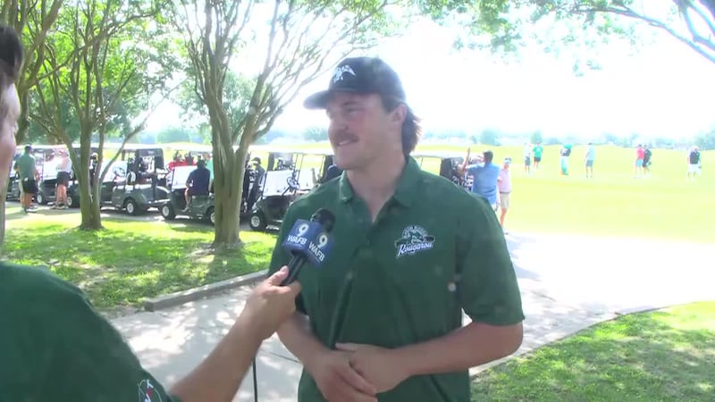 LSU senior linebacker Whit Weeks is excited about the upcoming 2026 college football season.